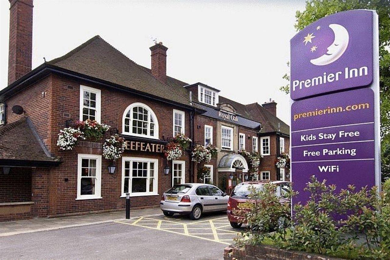 Premier Inn Sevenoaks/Maidstone Bagian luar foto